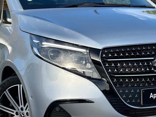 MERCEDES-BENZ V Class Photo 12