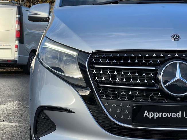 MERCEDES-BENZ V Class Photo 16