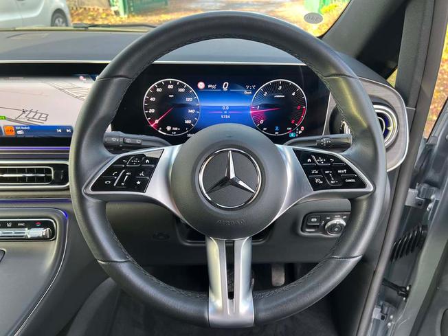 MERCEDES-BENZ V Class Photo 21