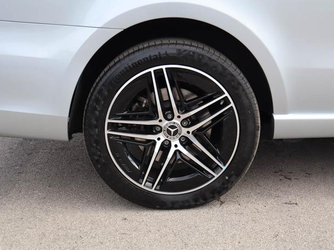 MERCEDES-BENZ V Class Photo 12