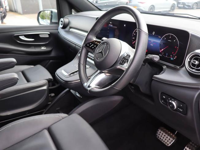 MERCEDES-BENZ V Class Photo 15