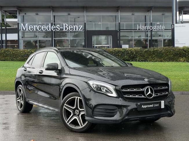 MERCEDES-BENZ GLA Photo 1