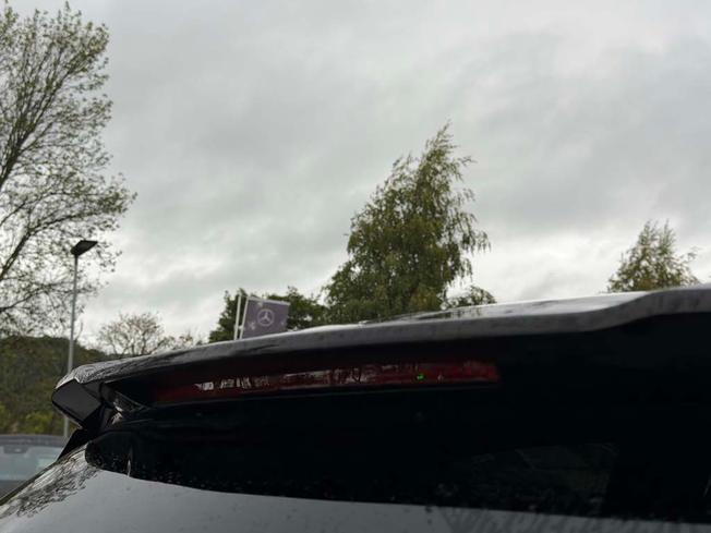 MERCEDES-BENZ GLA Photo 15