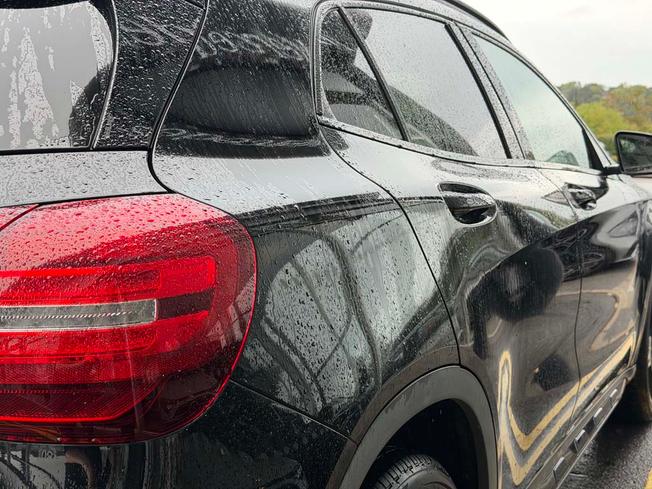MERCEDES-BENZ GLA Photo 16