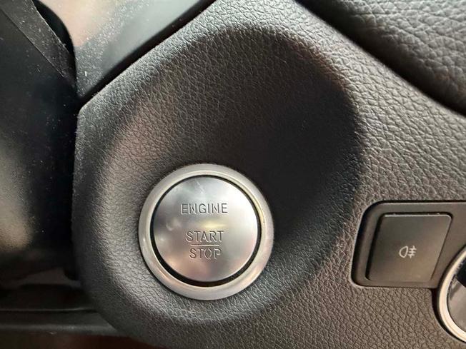 MERCEDES-BENZ GLA Photo 24