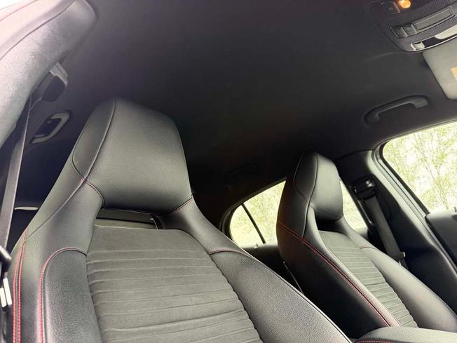 MERCEDES-BENZ GLA Photo 33