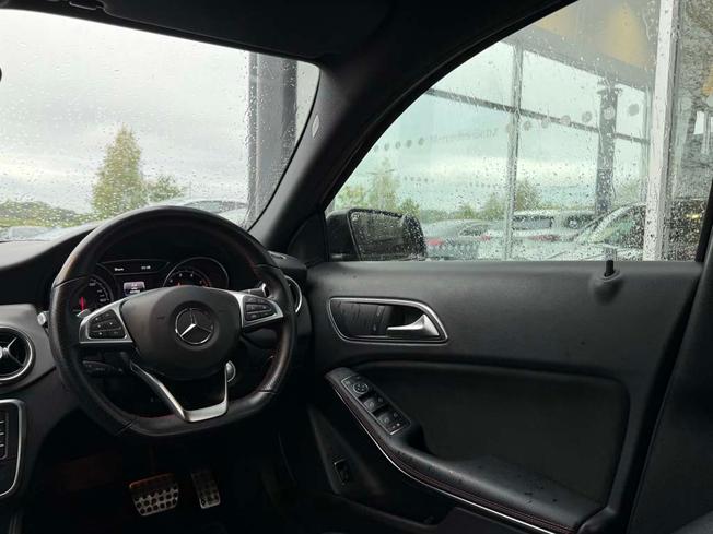 MERCEDES-BENZ GLA Photo 34