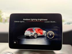 MERCEDES-BENZ GLA Photo 4