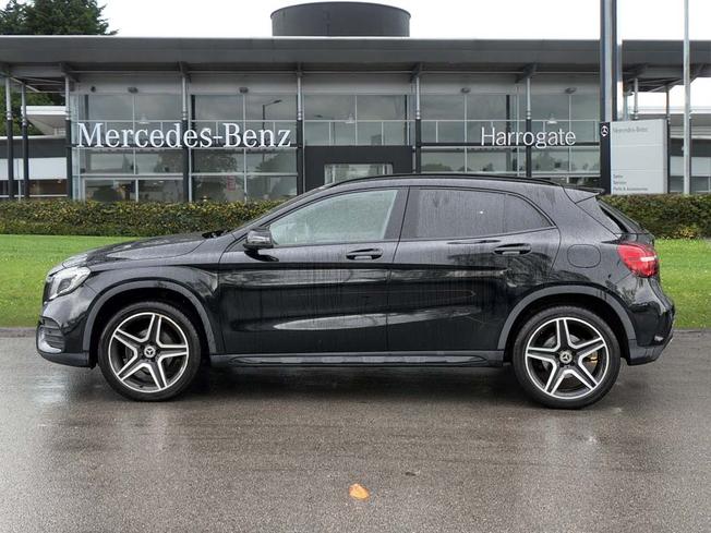 MERCEDES-BENZ GLA Photo 7