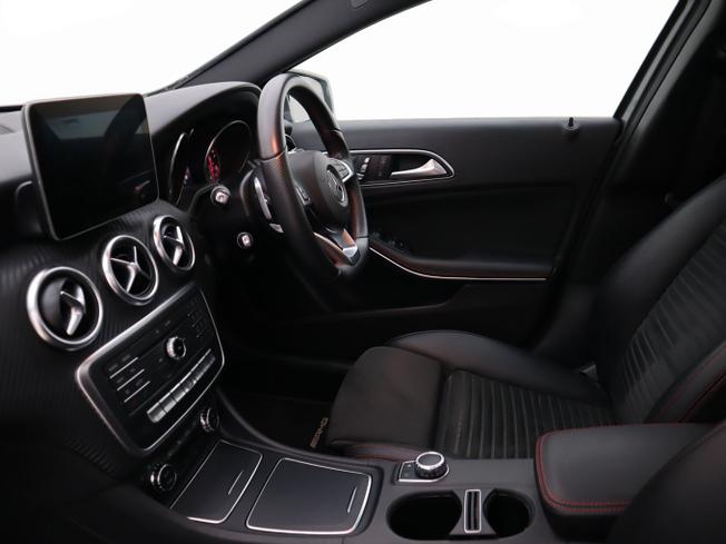 MERCEDES-BENZ A Class Photo 17