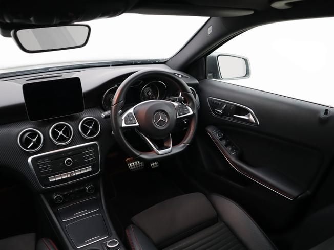 MERCEDES-BENZ A Class Photo 21