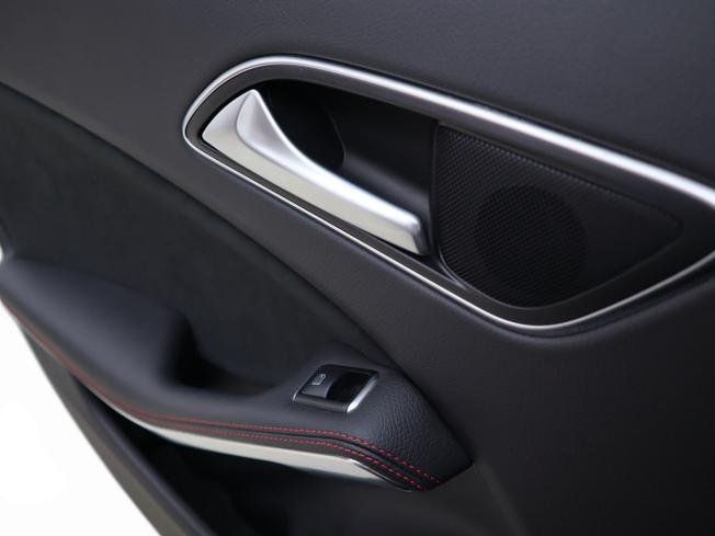 MERCEDES-BENZ A Class Photo 22