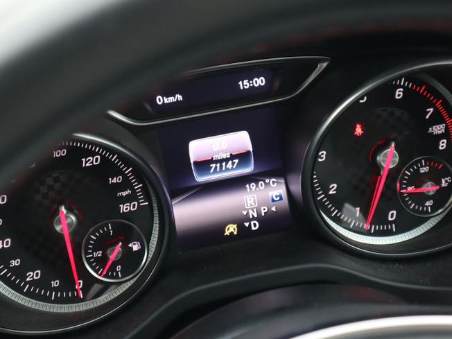 MERCEDES-BENZ A Class Photo 4