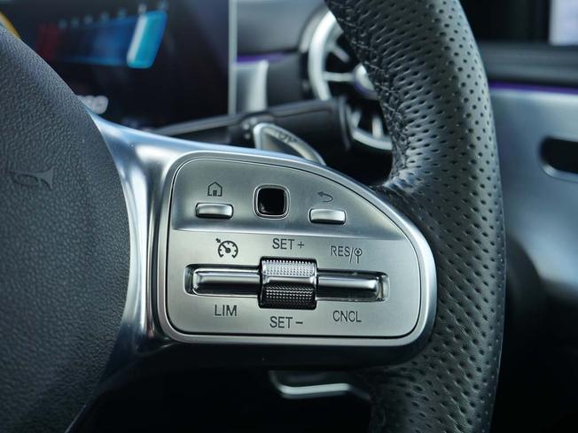 MERCEDES-BENZ A Class Photo 15
