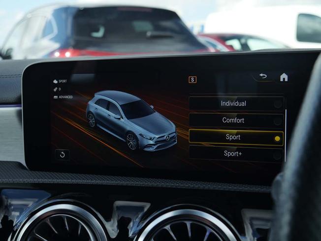 MERCEDES-BENZ A Class Photo 29