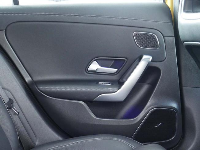 MERCEDES-BENZ A Class Photo 39