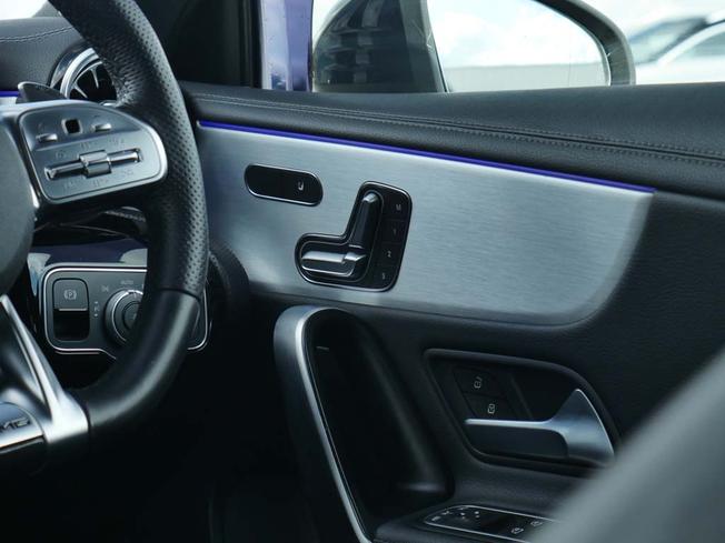 MERCEDES-BENZ A Class Photo 46