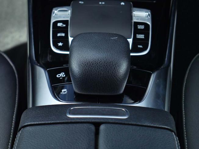 MERCEDES-BENZ A Class Photo 49