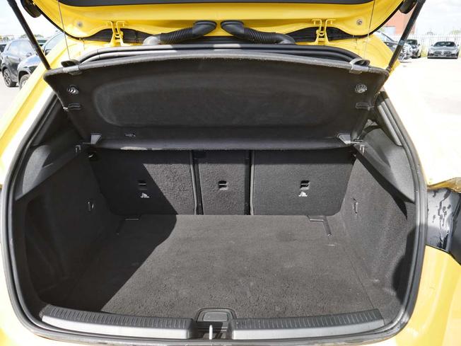 MERCEDES-BENZ A Class Photo 9
