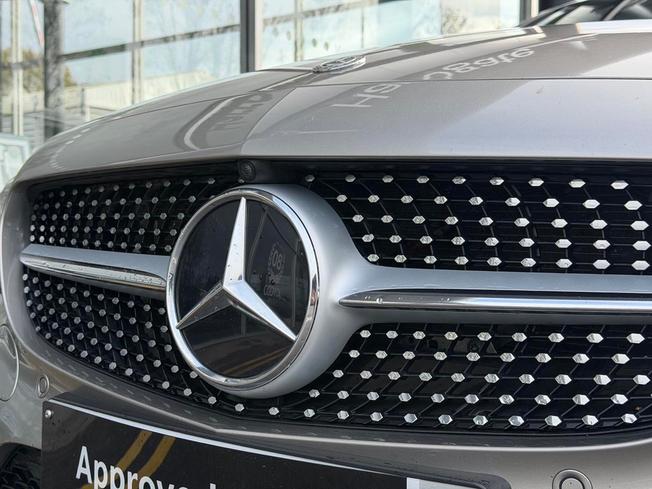 MERCEDES-BENZ C Class Photo 12