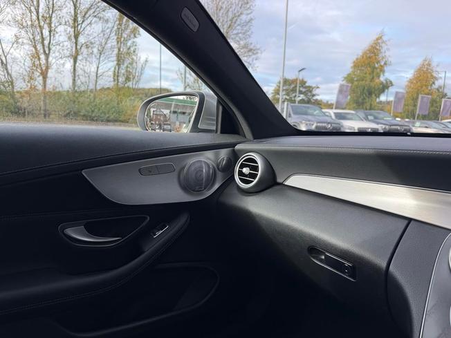 MERCEDES-BENZ C Class Photo 43