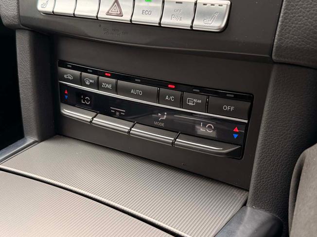 MERCEDES-BENZ E Class Photo 22