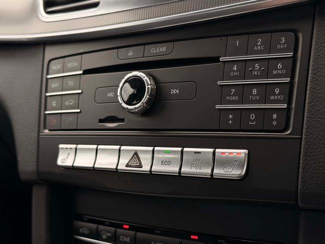 MERCEDES-BENZ E Class Photo 23