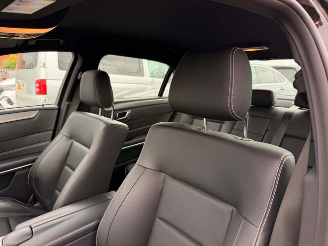 MERCEDES-BENZ E Class Photo 35