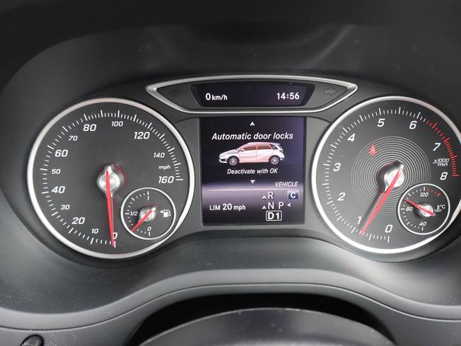 MERCEDES-BENZ B Class Photo 26