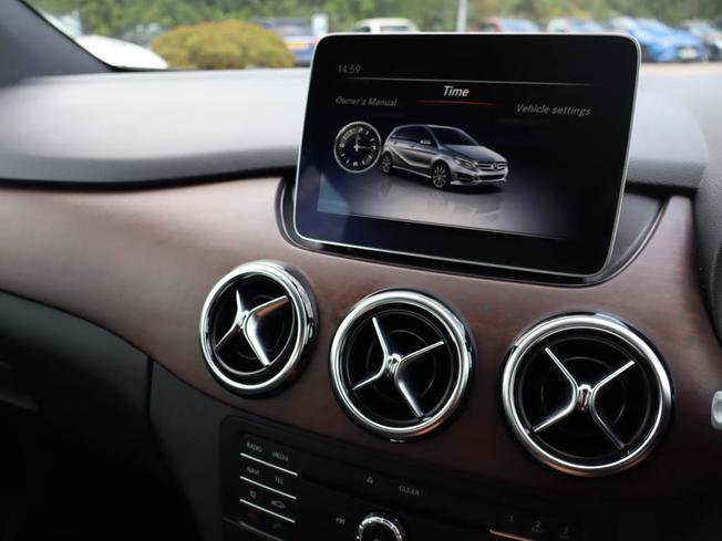 MERCEDES-BENZ B Class Photo 35
