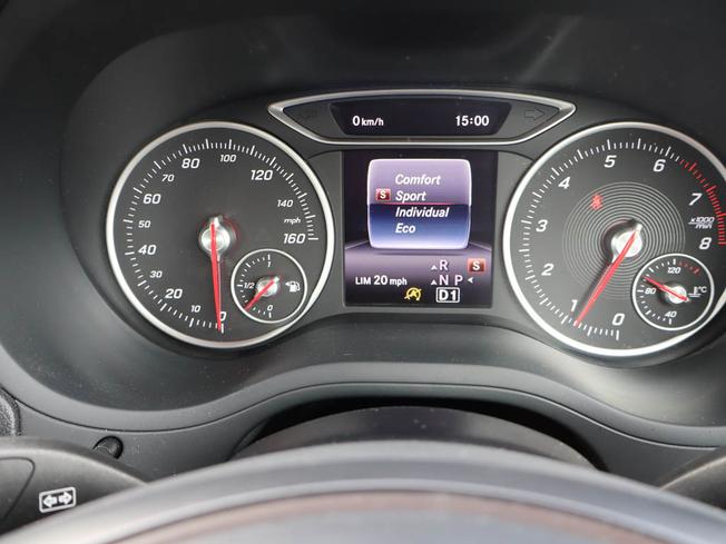 MERCEDES-BENZ B Class Photo 38