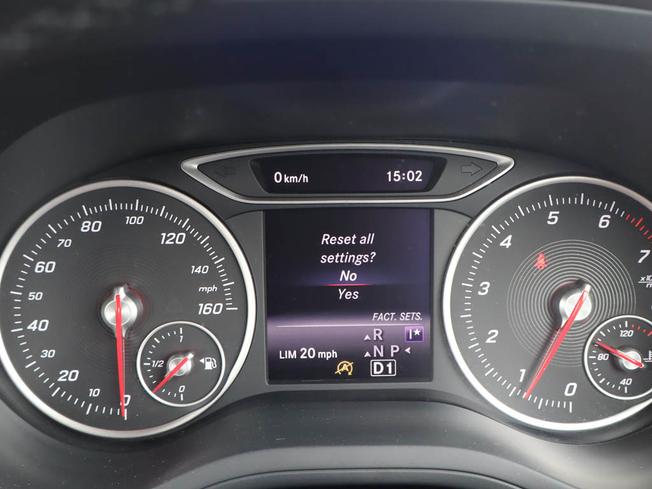 MERCEDES-BENZ B Class Photo 42