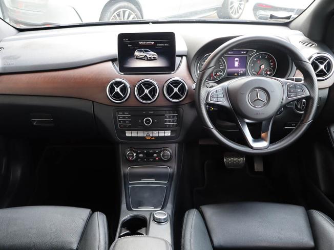 MERCEDES-BENZ B Class Photo 5