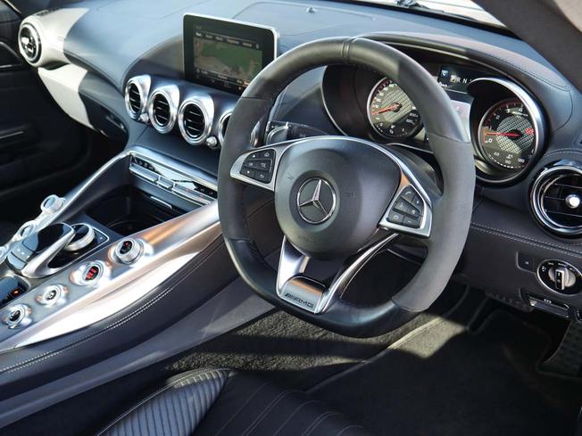 MERCEDES-BENZ AMG GT Photo 40