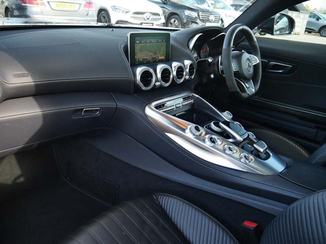 MERCEDES-BENZ AMG GT Photo 5