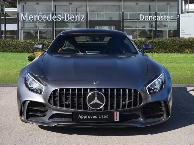 MERCEDES-BENZ AMG GT Photo 9
