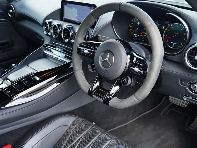 MERCEDES-BENZ AMG GT Photo 32