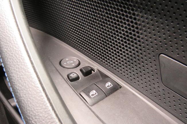 BMW 4 Series Photo 22