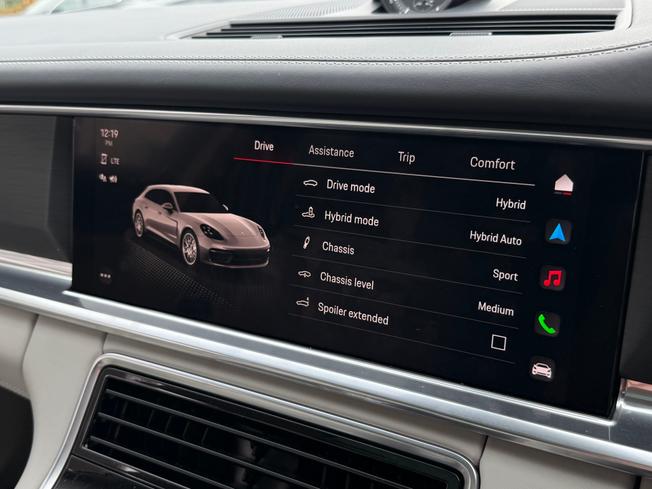 PORSCHE Panamera Photo 18