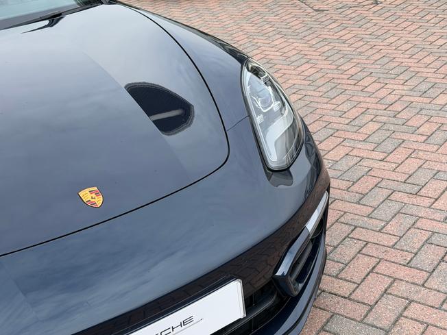 PORSCHE Panamera Photo 30