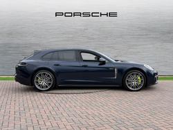 PORSCHE Panamera Photo 5