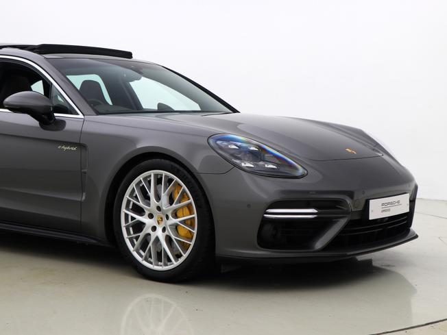 PORSCHE Panamera Photo 12