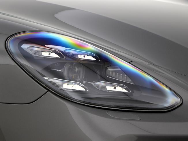 PORSCHE Panamera Photo 14