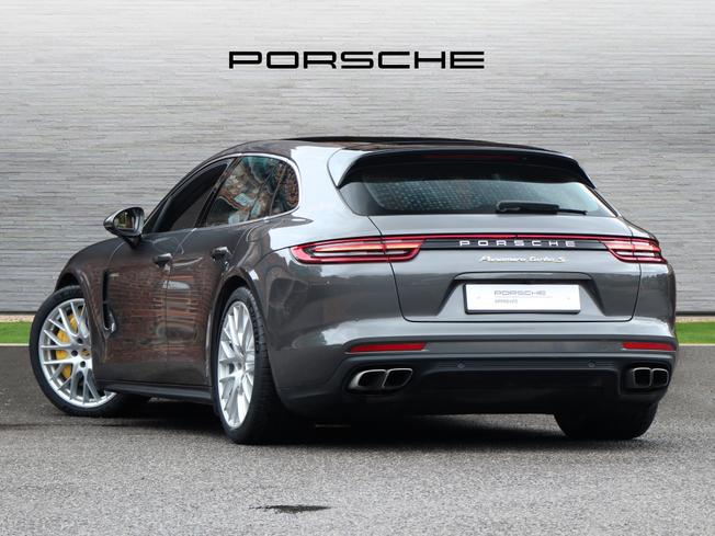 PORSCHE Panamera Photo 2