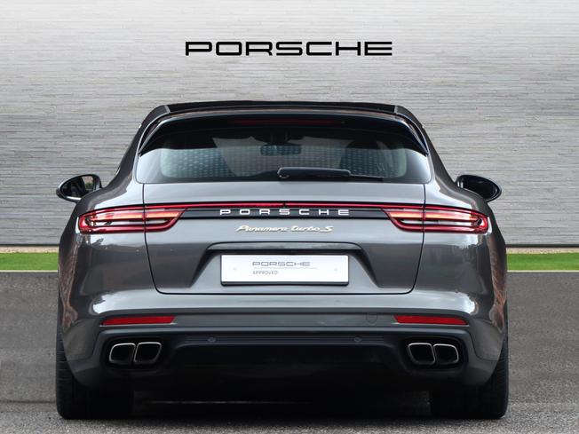 PORSCHE Panamera Photo 8