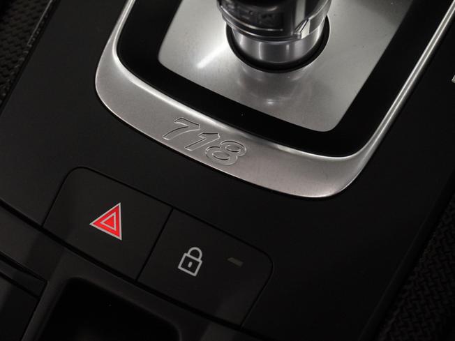 PORSCHE 718 Boxster Photo 26