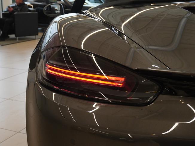 PORSCHE 718 Boxster Photo 48