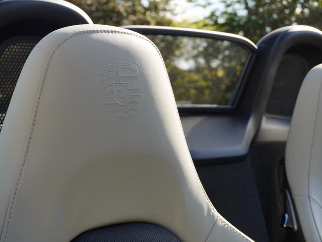 PORSCHE 718 Boxster Photo 14