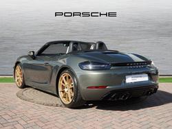 PORSCHE 718 Boxster Photo 2