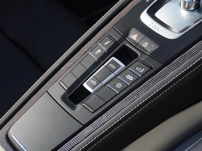 PORSCHE 718 Boxster Photo 25